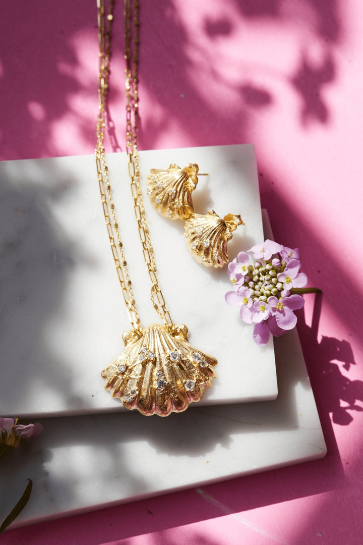 Golden Seashell Cascade Necklace - Ema Jewels