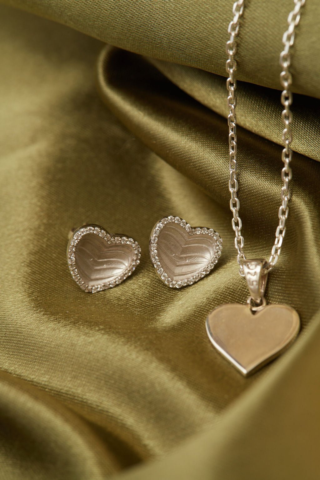 Madison Heart Necklace and Achelois Sterling Silver Earrings SET - Ema Jewels